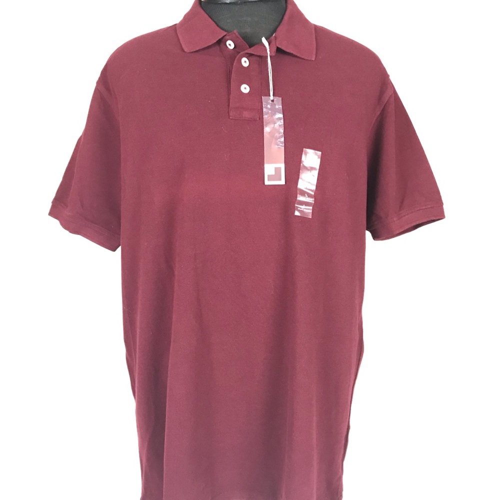 Men’s burgundy polo shirt